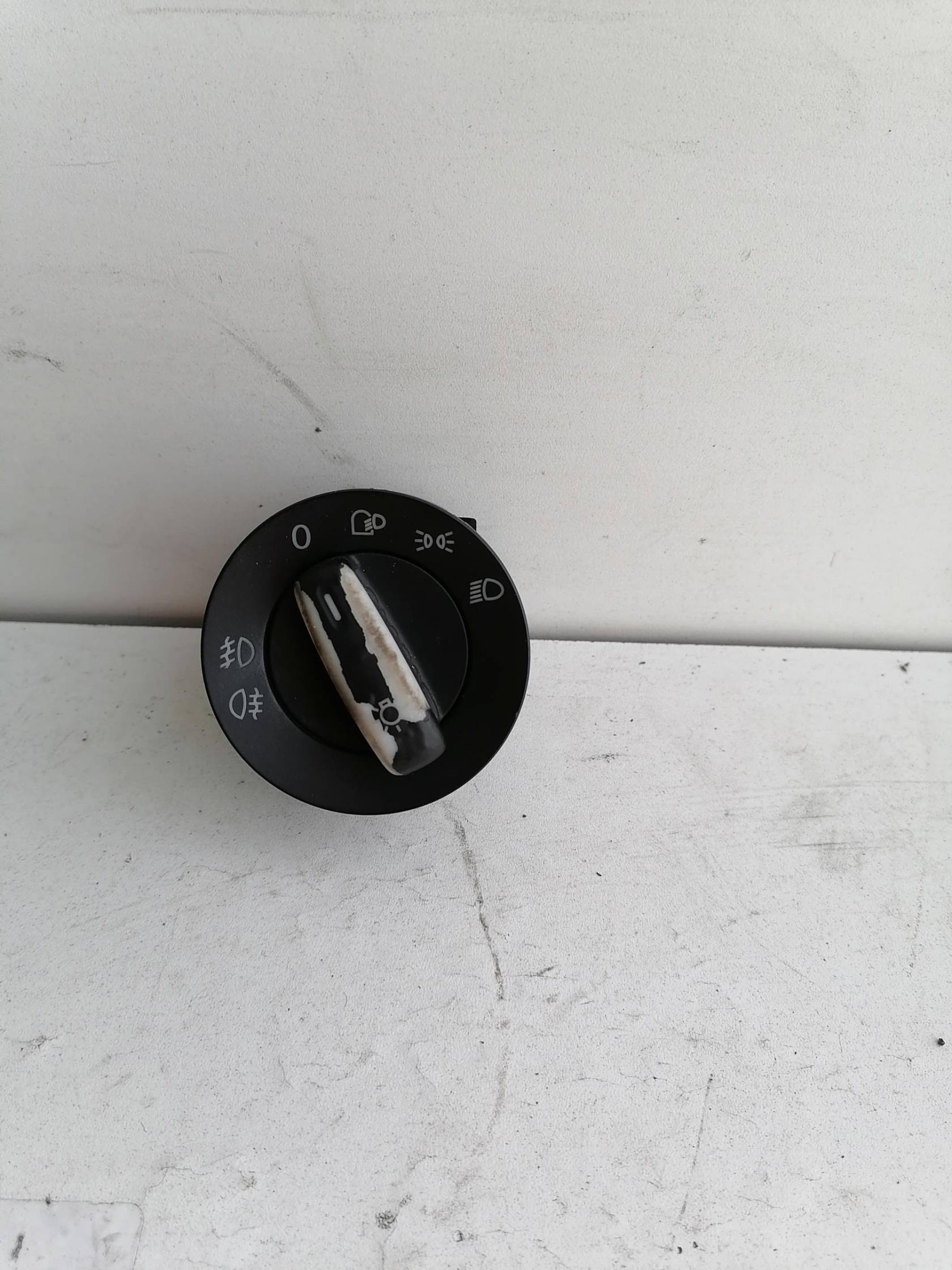 Interruttore blocco comando luci